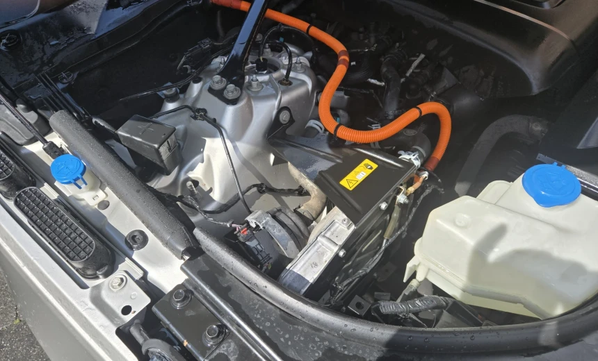 Land Rover Range Rover 2018 Hybrid Electric/Gasoline Automatic Image 7