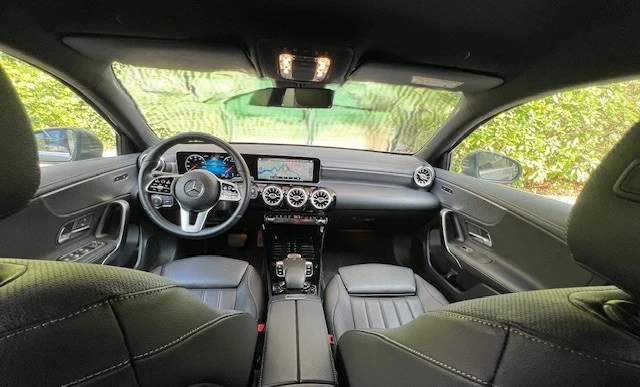 Mercedes-Benz A 200 2018 Gasoline Automatic Image 1