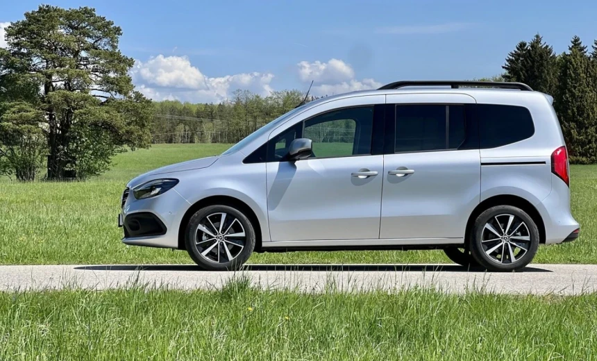 Mercedes-Benz T class 2023 Diesel Automatic Image 1