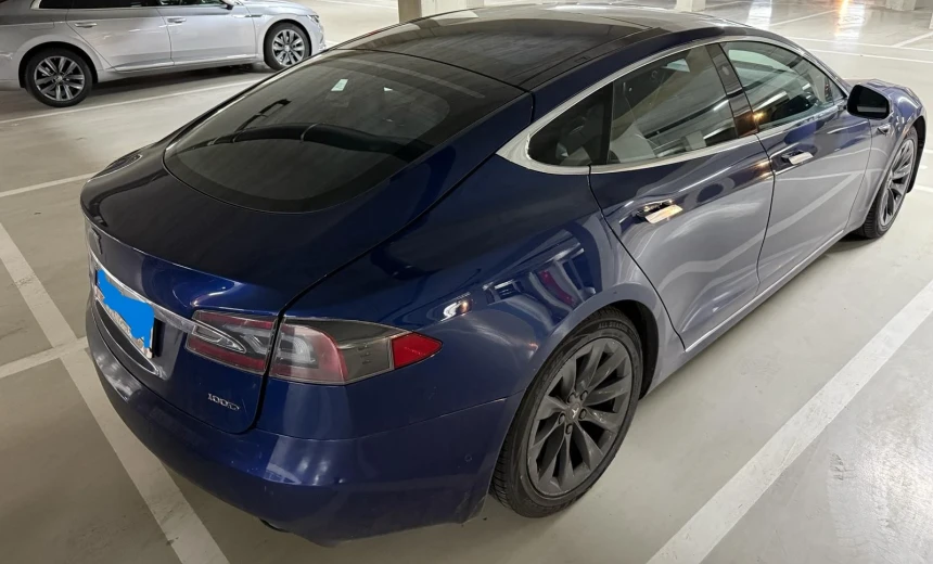 Tesla Model S 2018 Electric Automatic Image 2