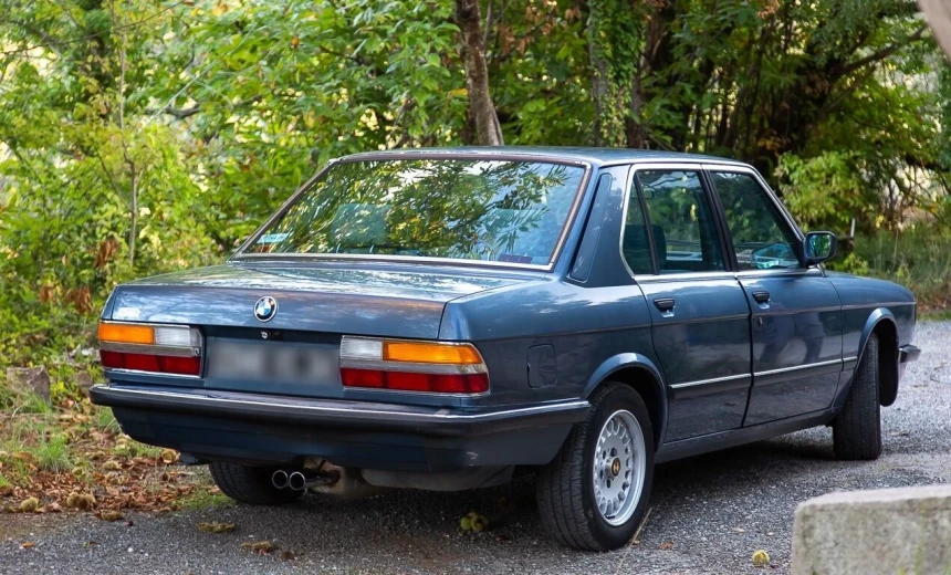 BMW 528 1985 Gasoline Manual Image 1