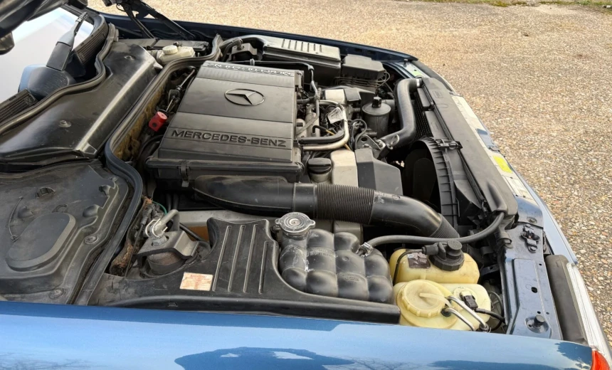 Mercedes-Benz SLC 500 1993 Gasoline Automatic Image 5