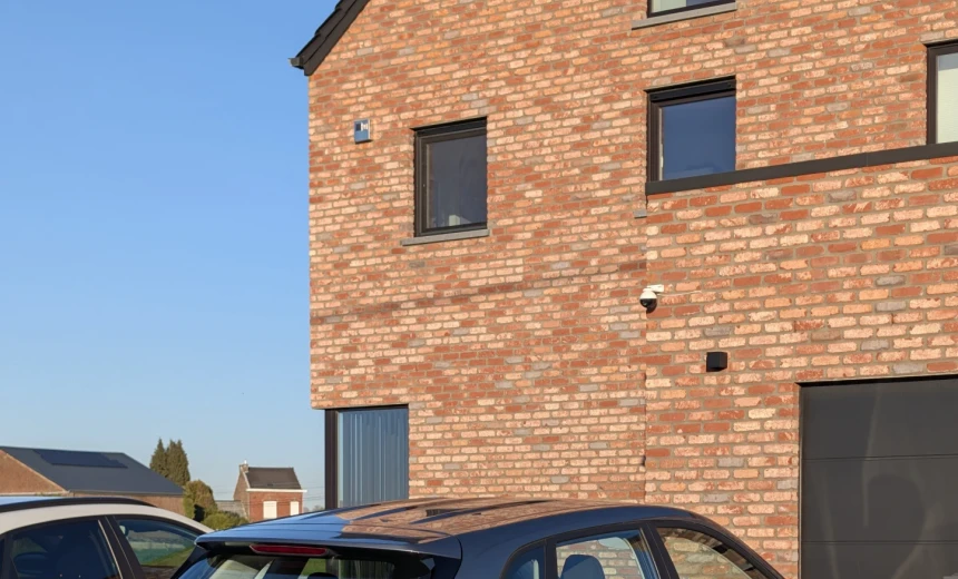 MG ZS 2025 Hybrid Electric/Gasoline Automatic Image 0