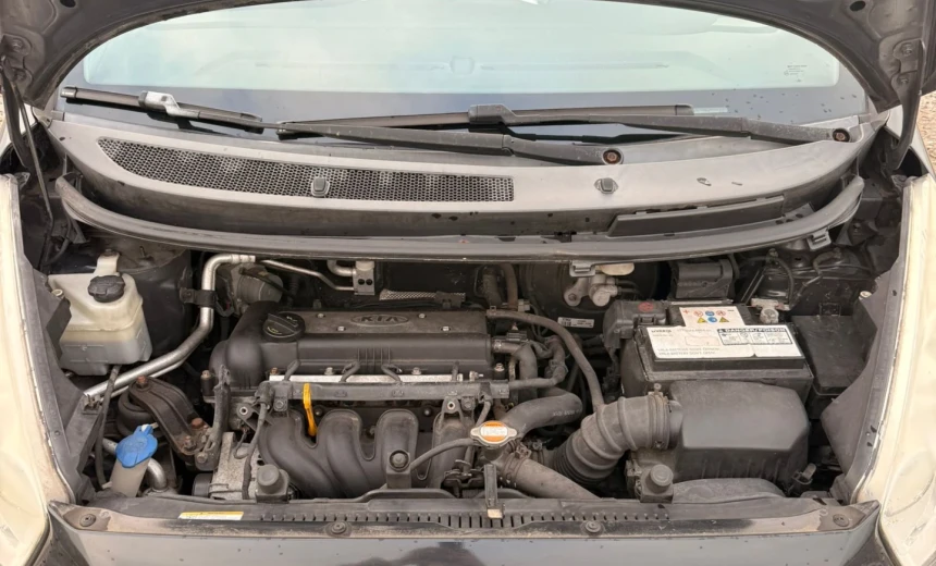 Kia Venga 2010 Gasoline Manual Image 11