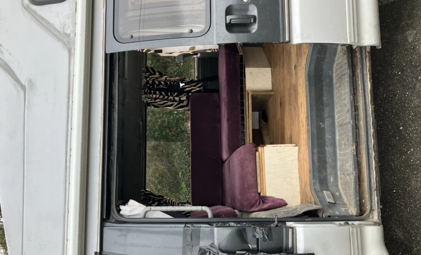 Mitsubishi Delica 1991 Diesel Automatic Image 6