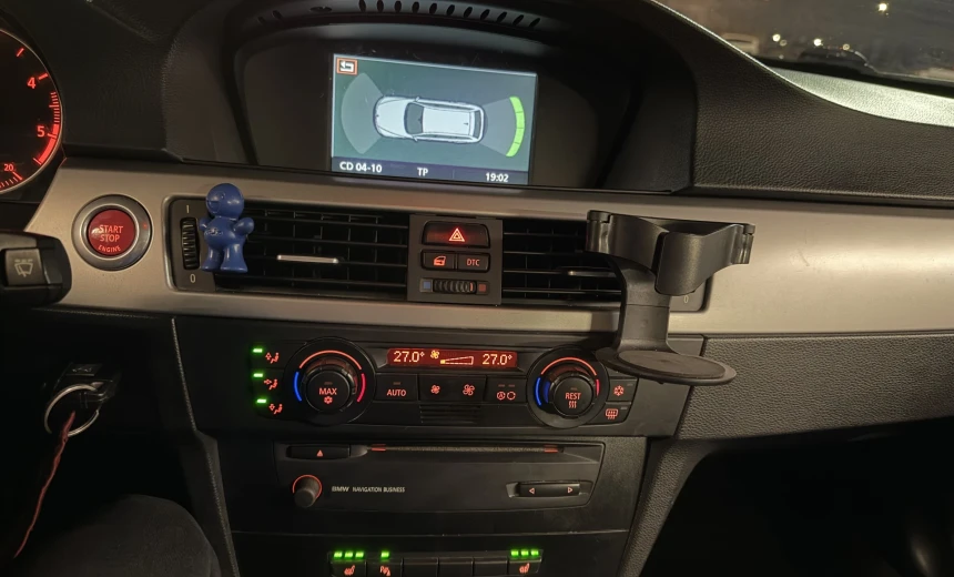 BMW 320 2006 Diesel Manual Image 1