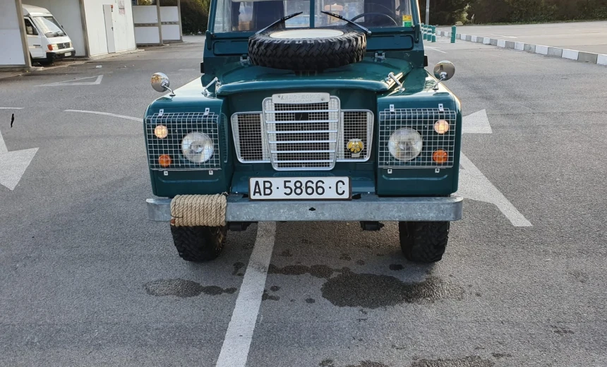 Land Rover Range Rover 1977 Gasoline Manual Image 0