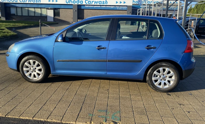 Volkswagen Golf 2004 Gasoline Manual Image 5