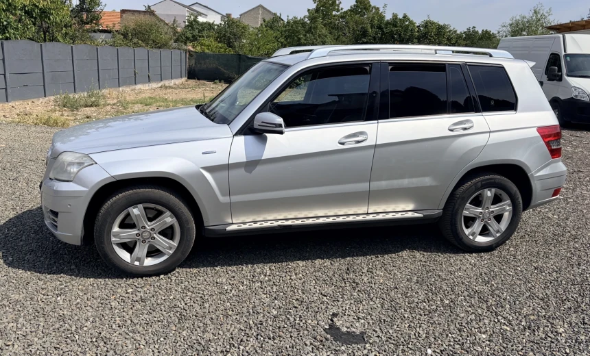 Mercedes-Benz GLK 220 2011 Diesel Automatic Image 2