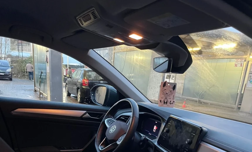 Volkswagen T-Roc 2025 Gasoline Automatic Image 2