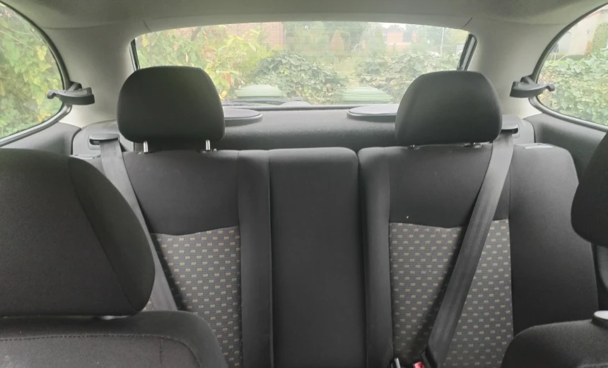 SEAT Ibiza 2002 Diesel Manual Image 8
