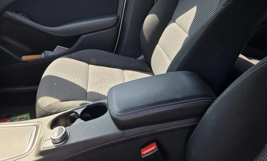 Mercedes-Benz B 250 2015 Electric Automatic Image 6