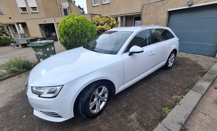 Audi A4 2016 Gasoline Automatic Image 0