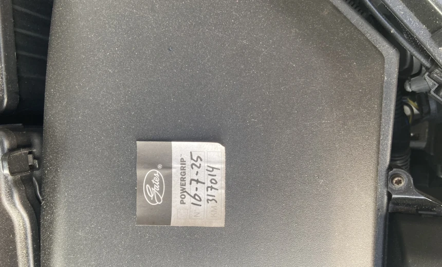 Volvo V60 2015 Hybrid Electric/Diesel Automatic Image 15