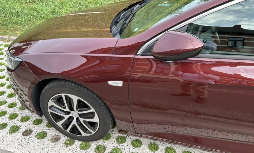 Opel Insignia 2019 Diesel Manual Image 3