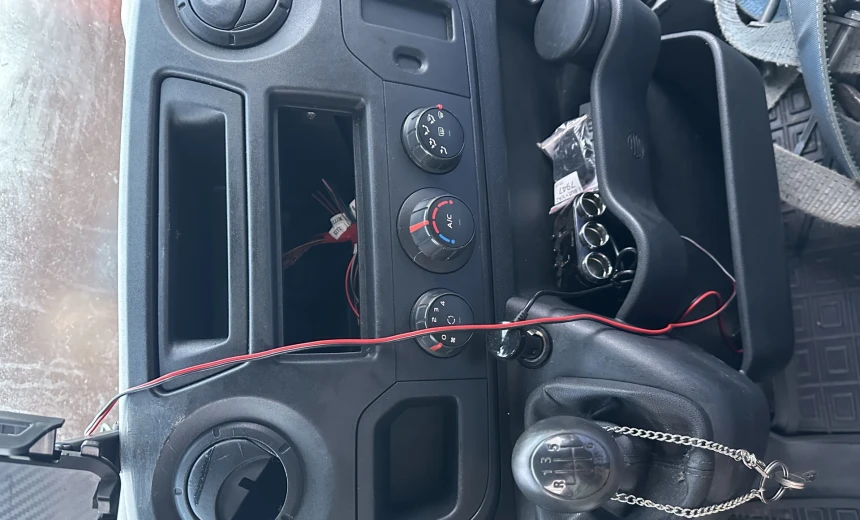 Renault Master 2016 Diesel Manual Image 8