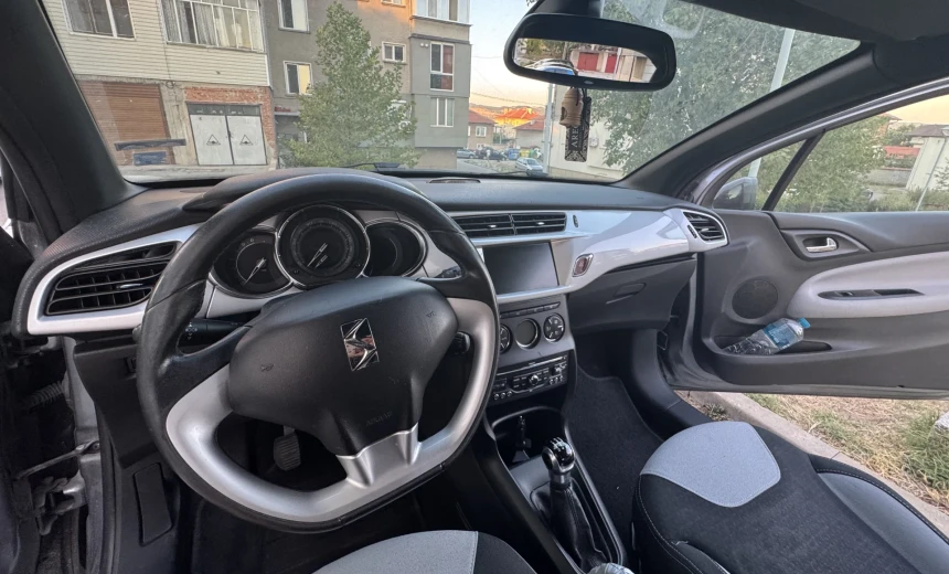 Citroen DS3 2011 Gasoline Manual Image 6