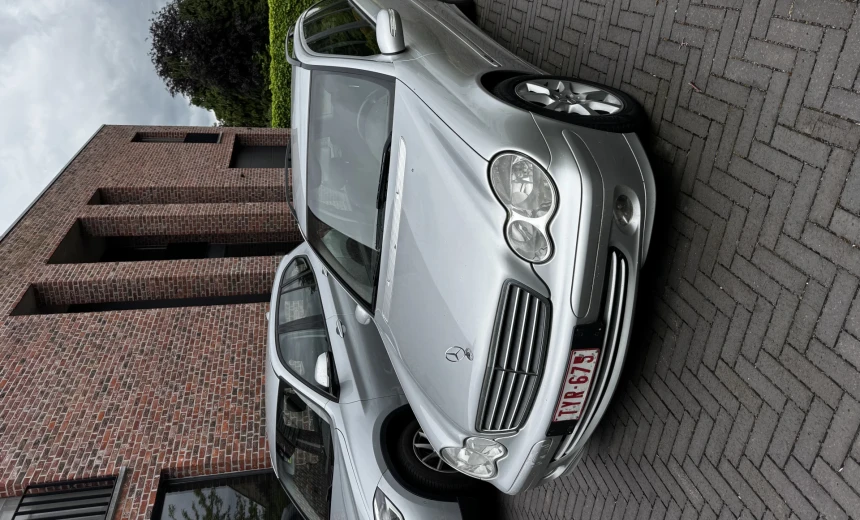 Mercedes-Benz C 200 2004 Diesel Manual Image 11