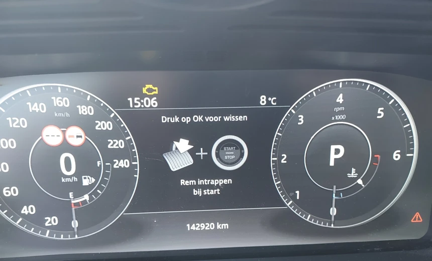 Land Rover Range Rover 2017 Diesel Automatic Image 18