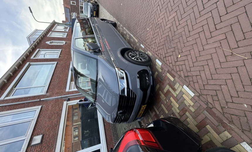 Volkswagen T6.1 Transporter 2023 Diesel Automatic Image 0