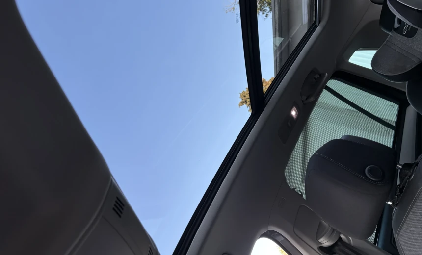 Volkswagen Tiguan 2019 Gasoline Automatic Image 17