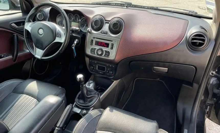 Alfa Romeo MiTo 2010 Gasoline Manual Image 1