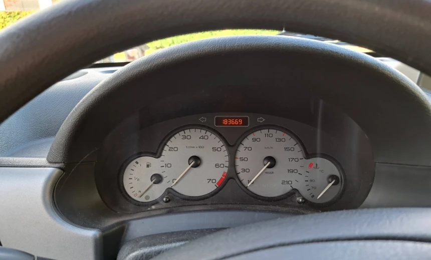 Peugeot Partner 2005 Gasoline Manual Image 9