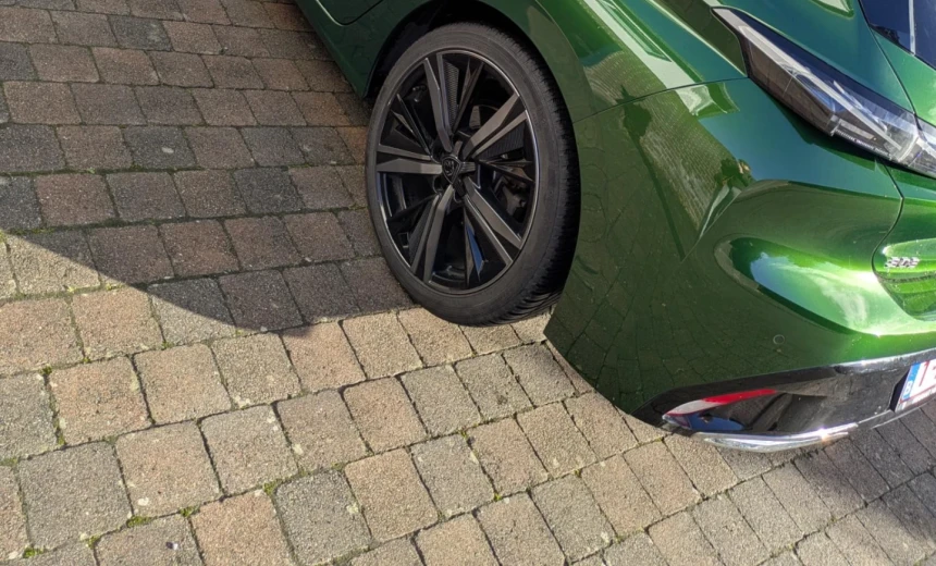 Peugeot 308 2022 Diesel Automatic Image 6