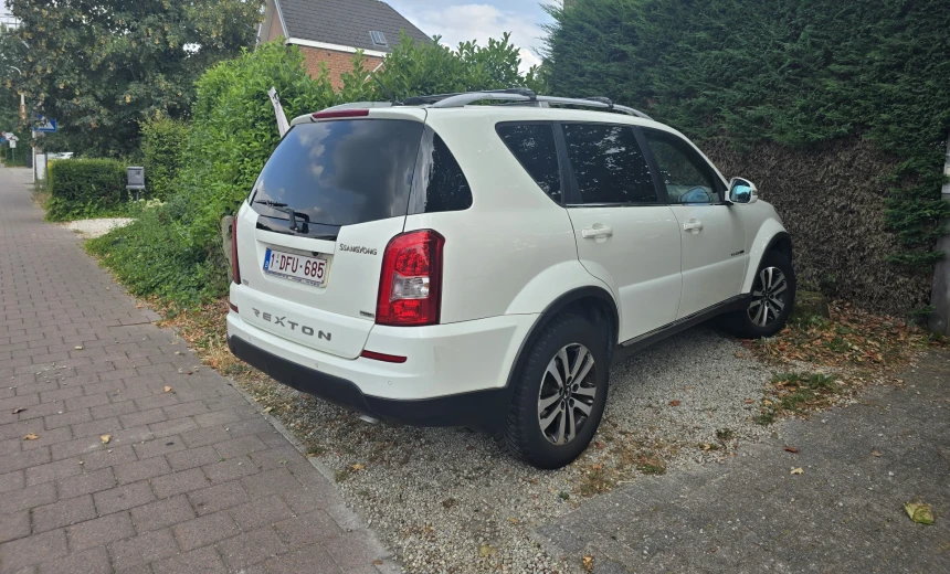 SsangYong REXTON 2015 Diesel Automatic Image 2