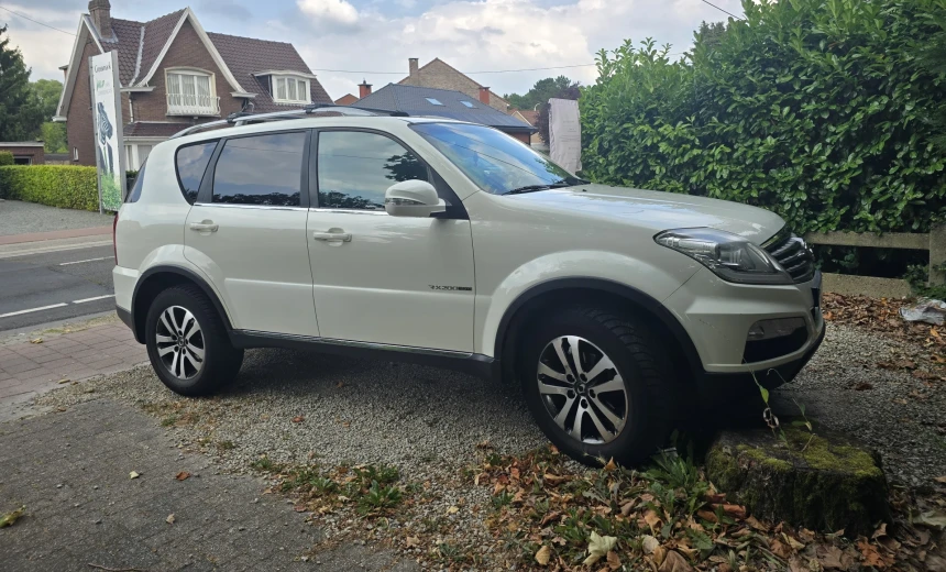 SsangYong REXTON 2015 Diesel Automatic Image 0