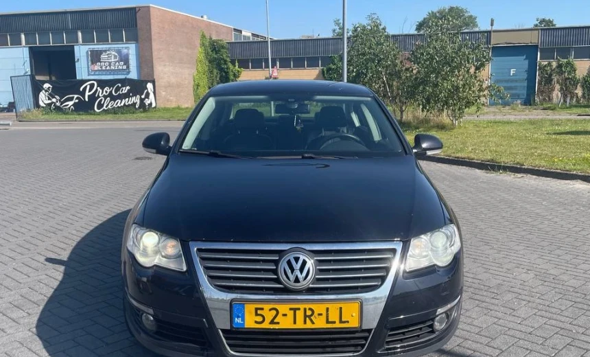 Volkswagen Passat 2007 Gasoline Automatic Image 1