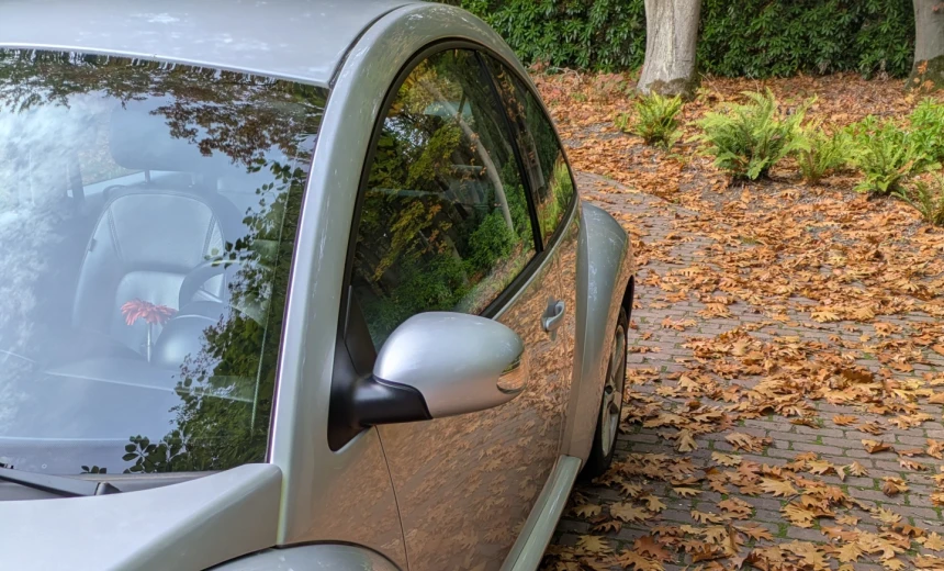 Volkswagen New Beetle 2011 Gasoline Manual Image 4