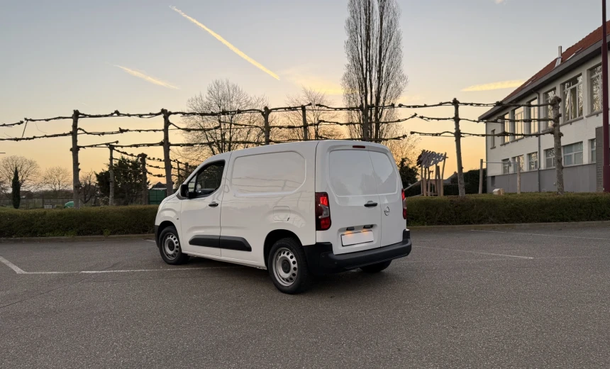 Opel Combo 2020 Diesel Manual Image 1