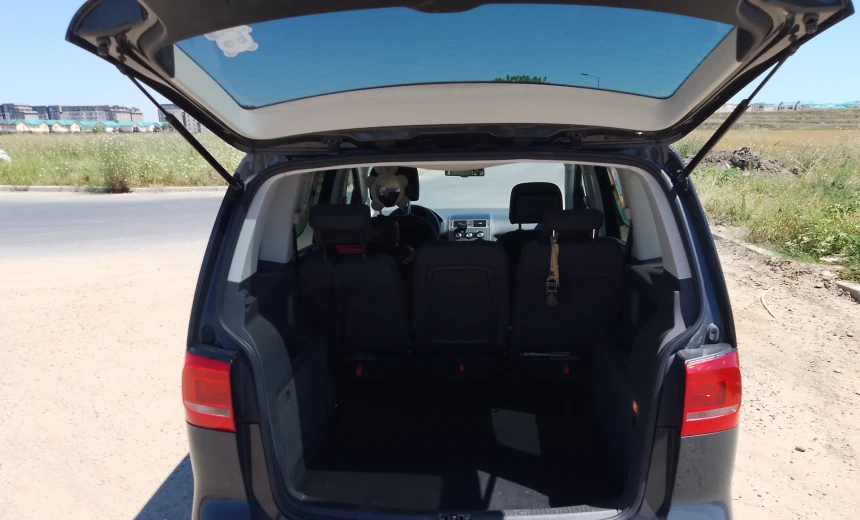 Volkswagen Touran 2014 Diesel Manual Image 5