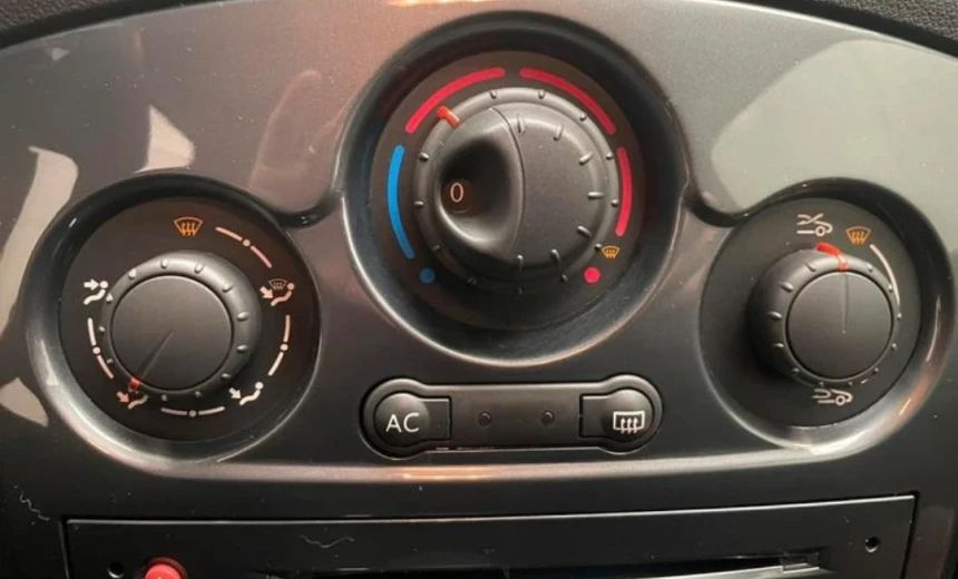 Renault Clio 2008 Gasoline Automatic Image 8