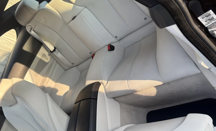 BMW 650 2012 Gasoline Automatic Image 9