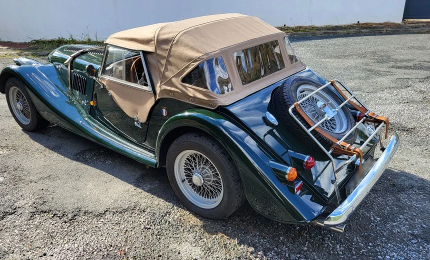Morgan Plus 4 1989 Gasoline Manual Image 2