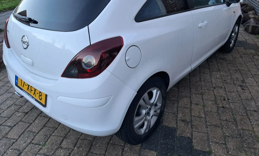 Opel Corsa 2012 Gasoline Manual Image 8