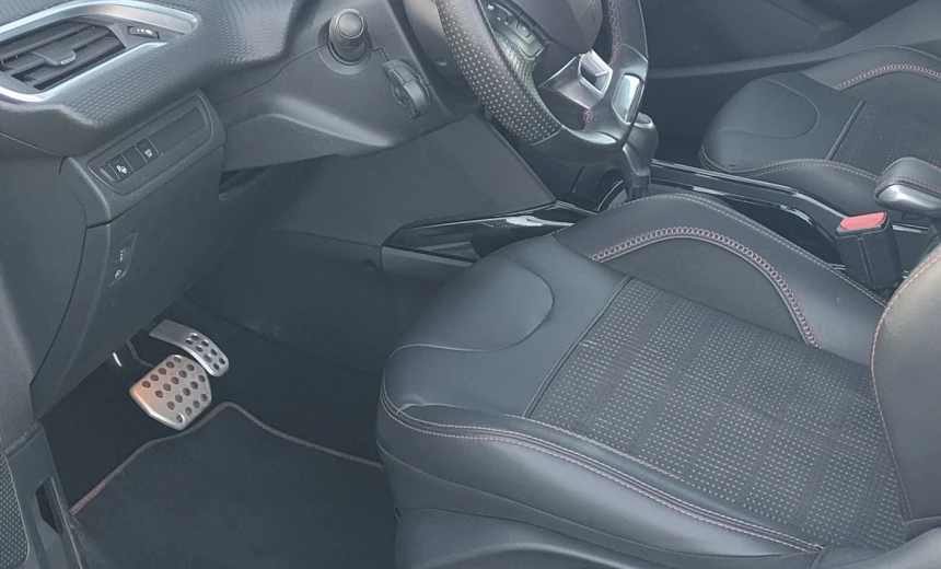 Peugeot 2008 2019 Gasoline Automatic Image 8