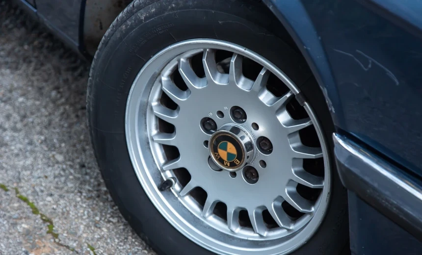 BMW 528 1985 Gasoline Manual Image 3