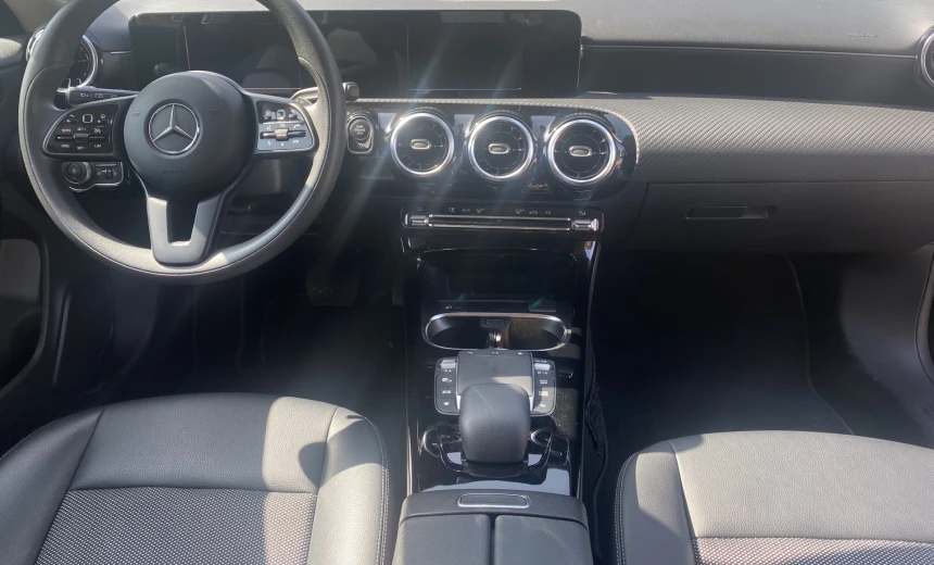 Mercedes-Benz CLA 180 2020 Hybrid Electric/Diesel Automatic Image 17