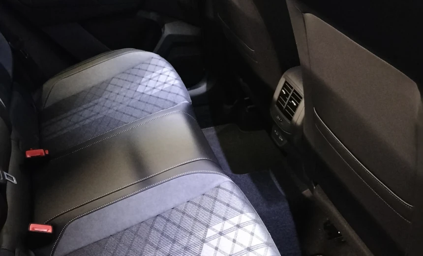 Volkswagen T-Roc 2025 Gasoline Automatic Image 7