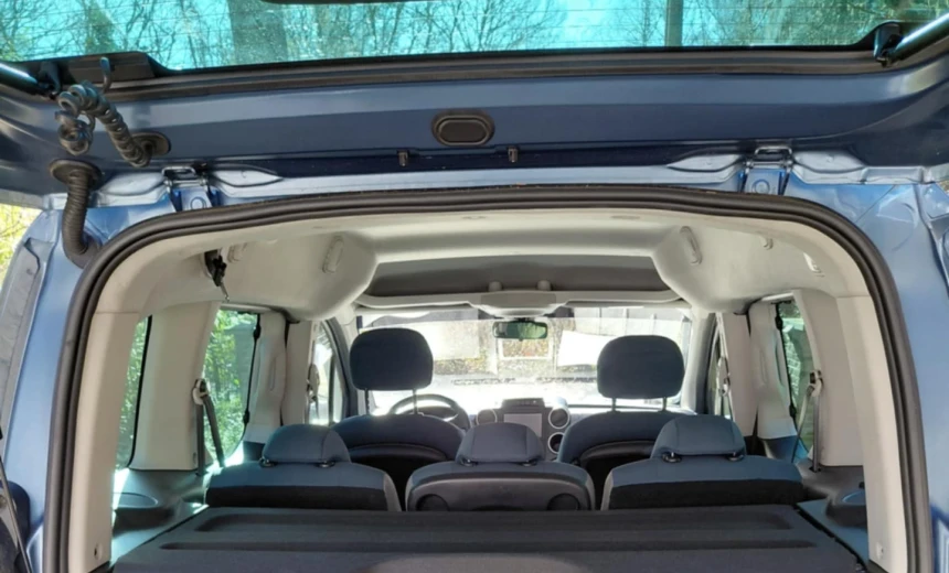 Citroen Berlingo 2017 Gasoline Manual Image 8