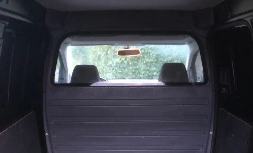 Volkswagen Caddy 2014 Diesel Manual Image 7