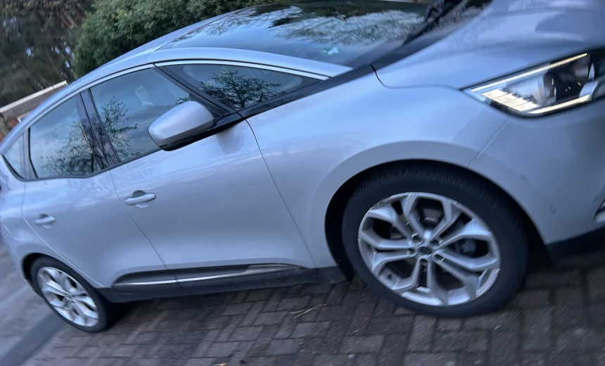 Renault Scenic 2017 Gasoline Manual Image 2