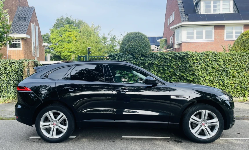 Jaguar F-Pace 2018 Diesel Automatic Image 3