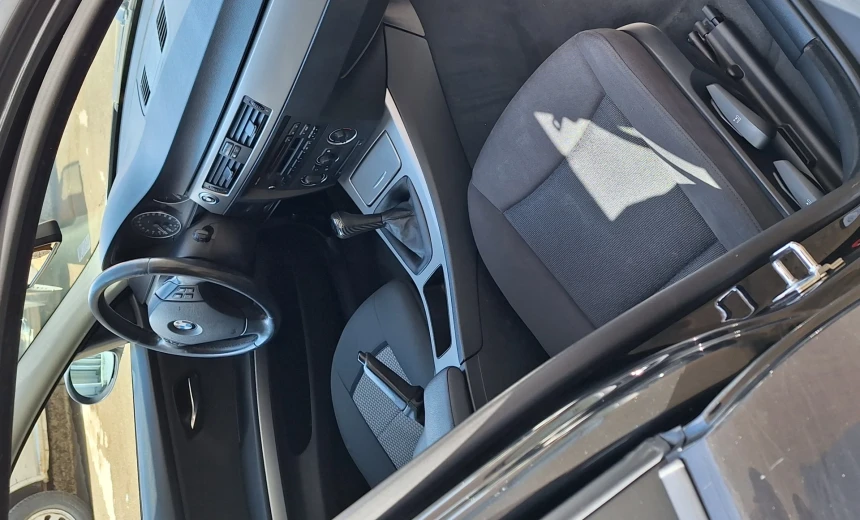 BMW 318 2007 Gasoline Manual Image 5