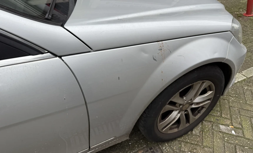 Mercedes-Benz C 180 2011 LPG Manual Image 5