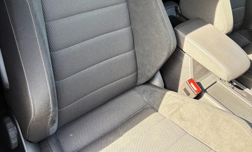 Volkswagen Golf 2019 Gasoline Automatic Image 4