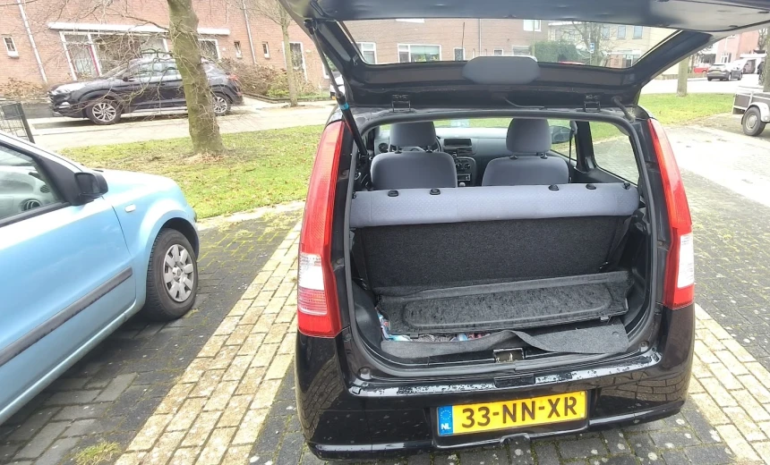 Daihatsu Cuore 2003 Gasoline Manual Image 3